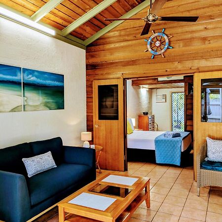 Beachside Cottage - A Private Peaceful Hidden Gem 50M To Beach Nelly Bay ภายนอก รูปภาพ
