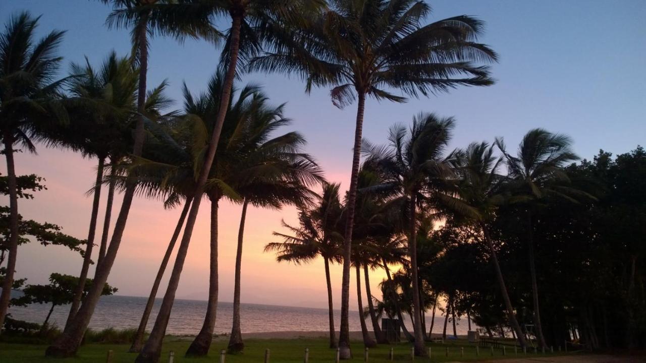 Beachside Cottage - A Private Peaceful Hidden Gem 50M To Beach Nelly Bay ภายนอก รูปภาพ